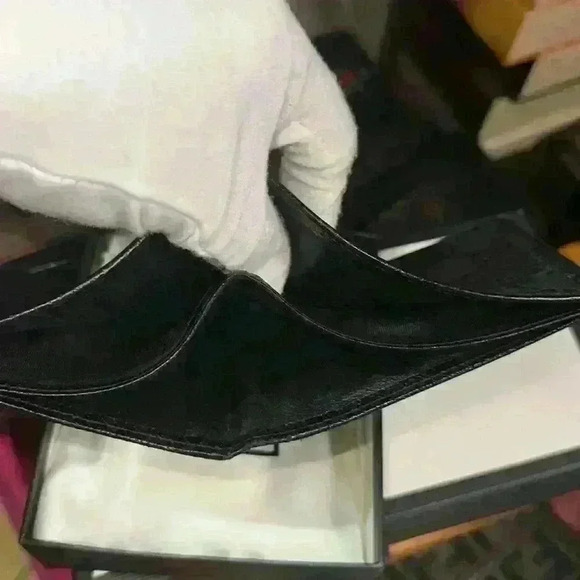 Gucci Men’s wallet - Picture 6 of 7
